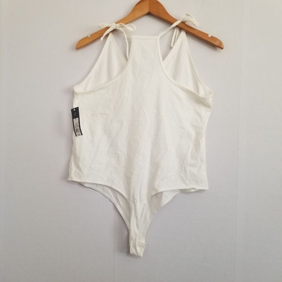 NWT Universal Thread White Tie Strap Bodysuit Size XL - Picture 3 of 6